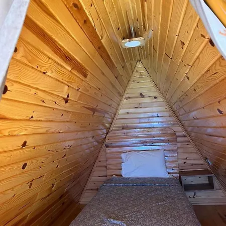 Bed & Breakfast Karaoz Lighthouse Bungalow *